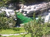 07 Il torrente ha un colore strepitoso